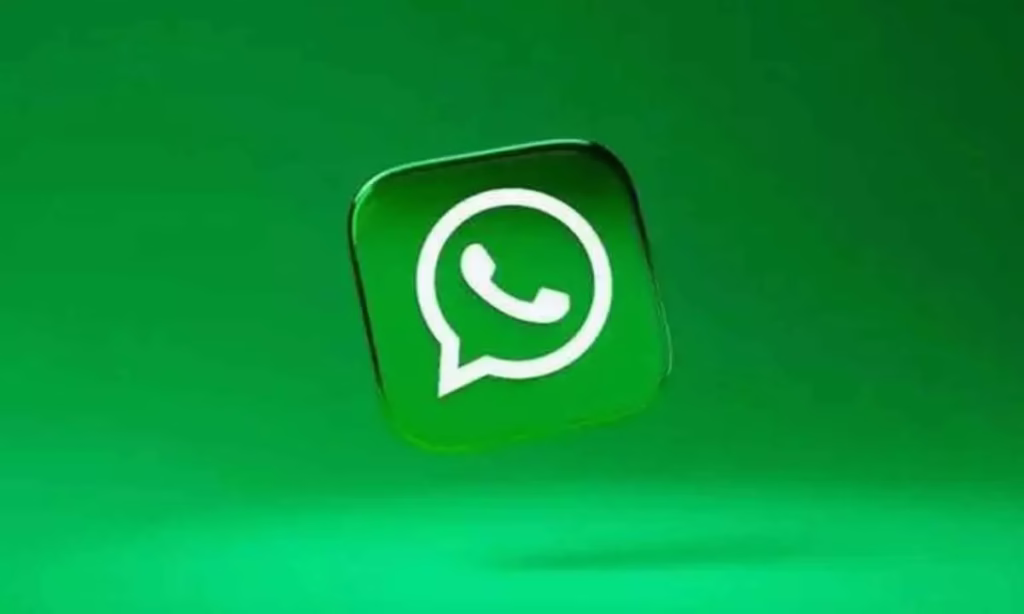 WhatsApp Working on Cover Photos for Personal Accounts on iPhone