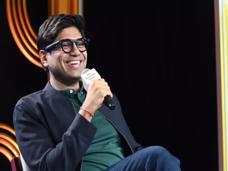 Lenskart Opens Its Smart Glasses Platform ‘B by Lenskart’ to Indian Developers