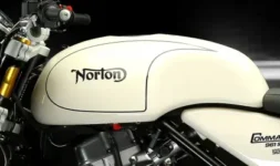 Norton Commando 961
