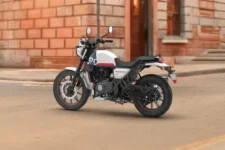 Royal Enfield Scram 440