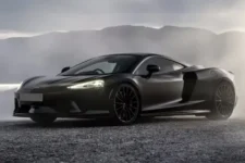 McLaren GT